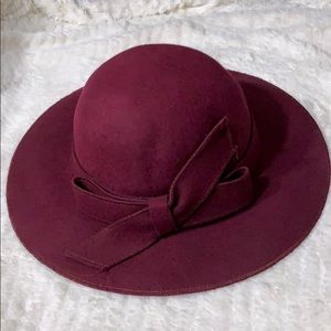 Jessica Simpson burgundy wool hat